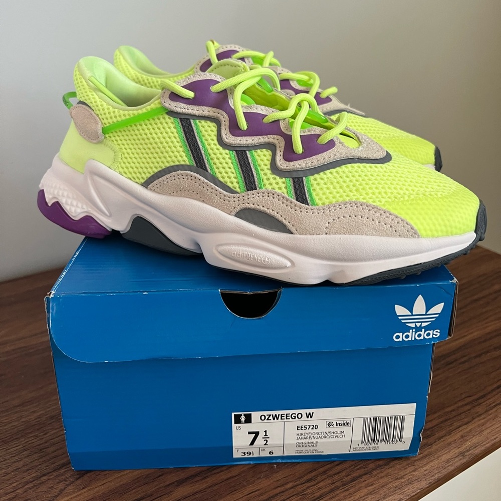 Adidas Ozweego Yellow Orchid